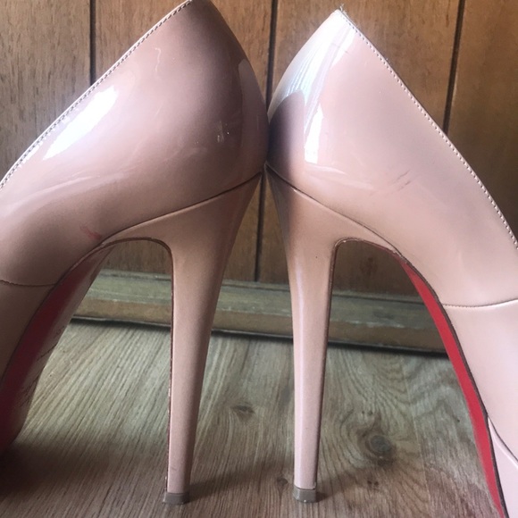 Patent Nude Christian Louboutin Bianca Pumps 39 - Picture 3 of 6